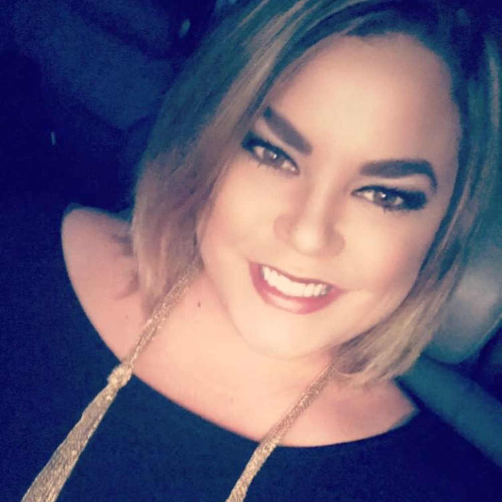 Meet your Posher, Whitney
